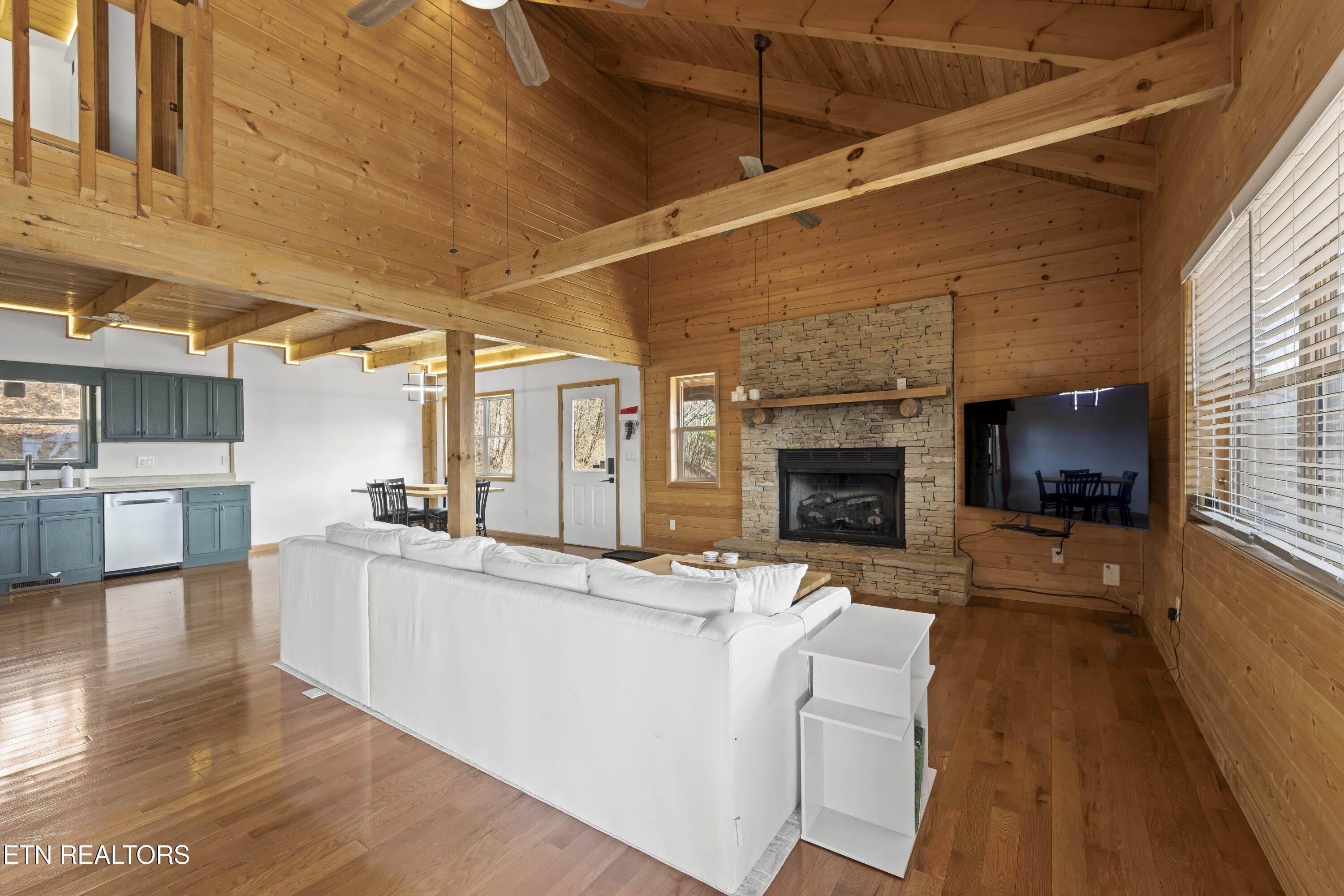 1015 Kizzy Patch Way Del Rio, TN 37727 - Photo 5 of 46 006A1484