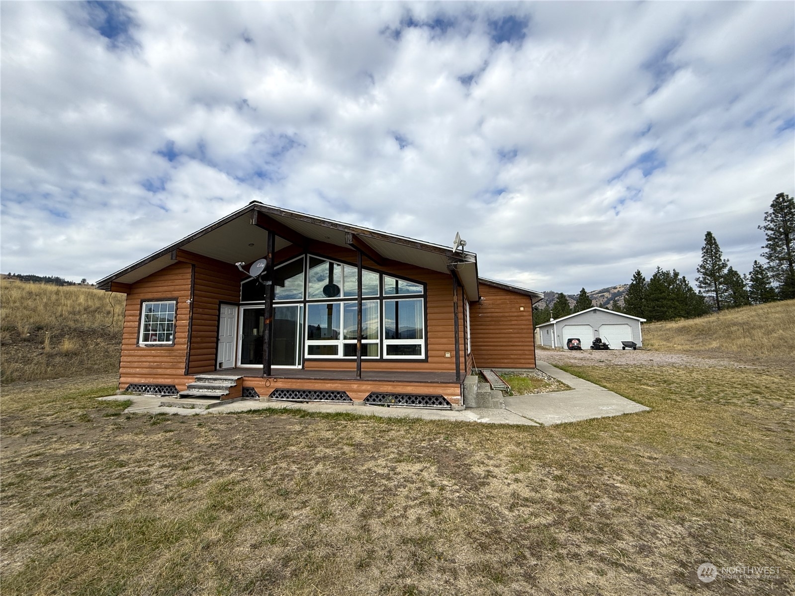 16 Prettyview Acrs Road Republic, WA 99166 - Photo 1 of 36 Gallery Image 1