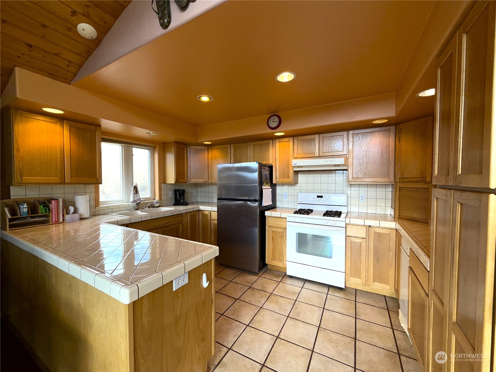 16 Prettyview Acrs Road Republic, WA 99166 - Photo 3 of 36 Gallery Image 3