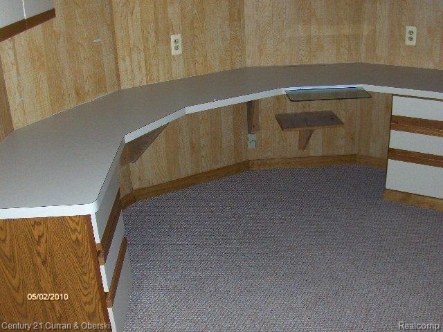 135 Lake Shore Road Grosse Pointe, MI 48236 - Photo 17 of 18 135 lakeshore interior 060