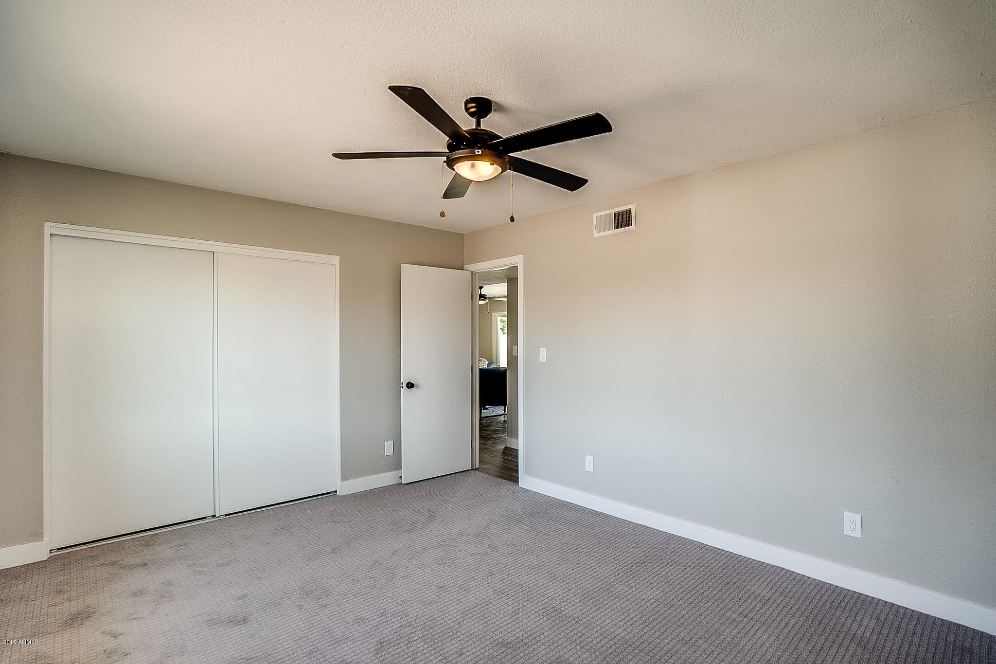 821 West St John Road Phoenix, AZ 85023 - Photo 25 of 40 Saint John-24