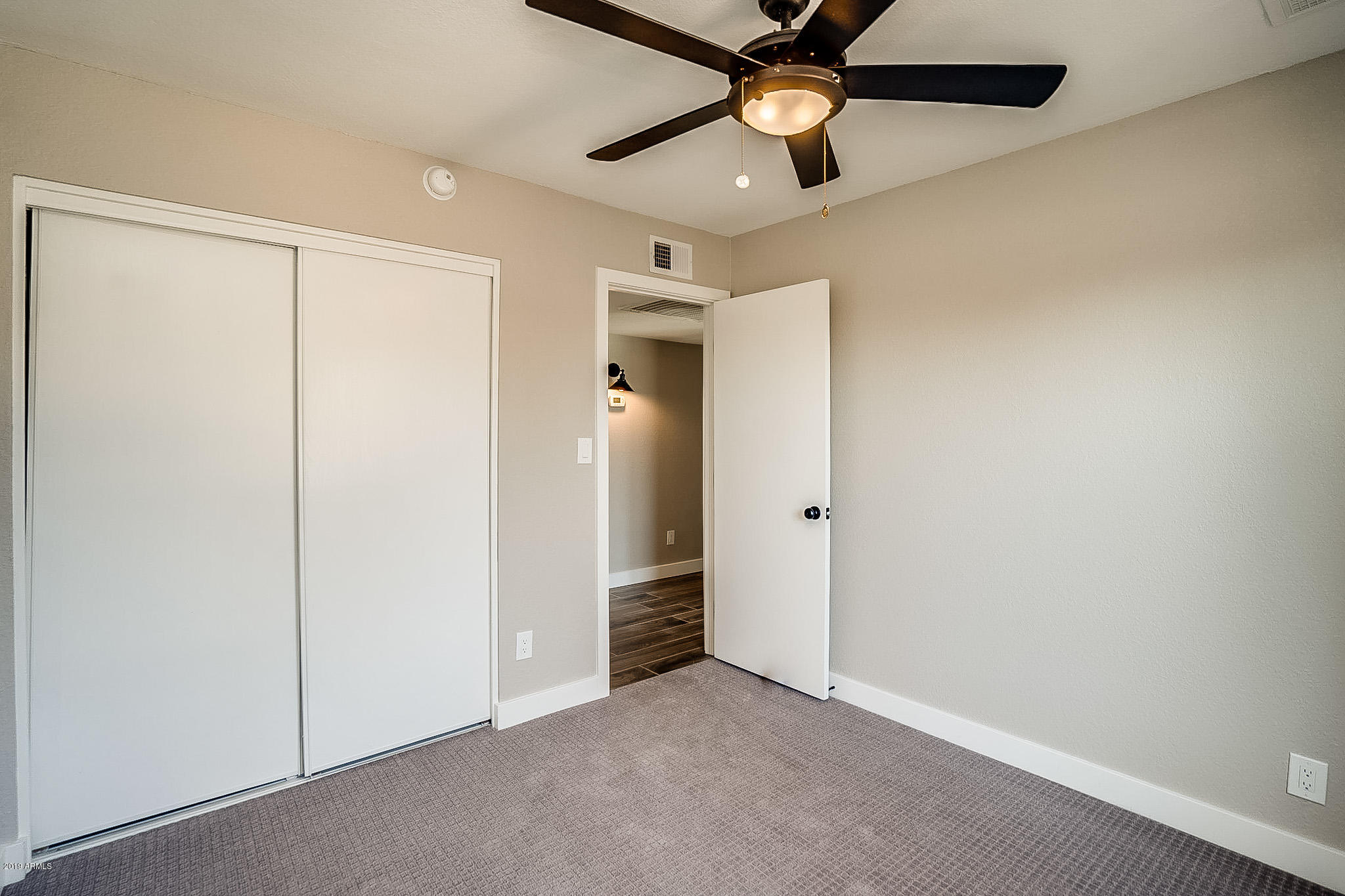 821 West St John Road Phoenix, AZ 85023 - Photo 28 of 40 Saint John-27