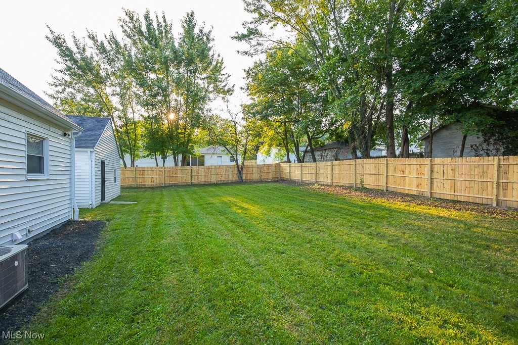 1123 Belleflower Road Akron, OH 44307 - Photo 5 of 29 Gallery Image 5