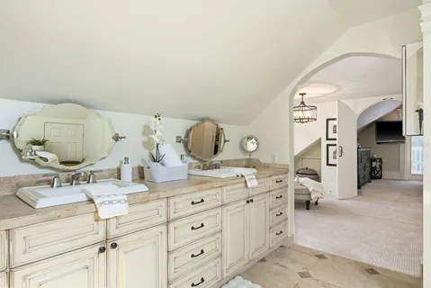 $1,250,000 | 888 16th Avenue North, St. Petersburg, FL 33704
