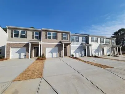 $1,695 | 144 Village Green Drive, Adairsville, GA 30103