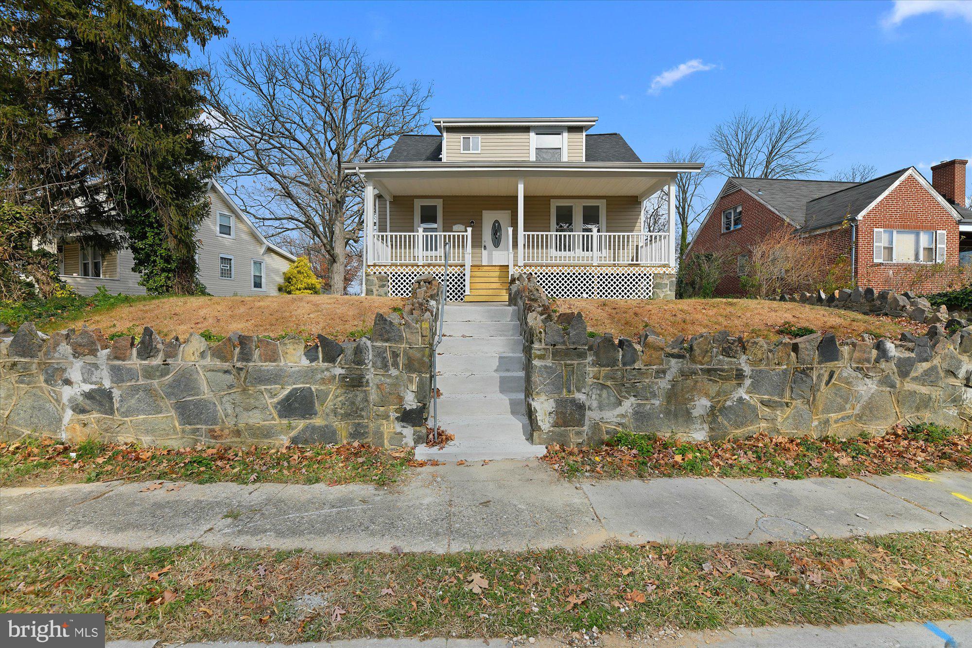 651 Orpington Road Baltimore, MD 21229 - Photo 1 of 25