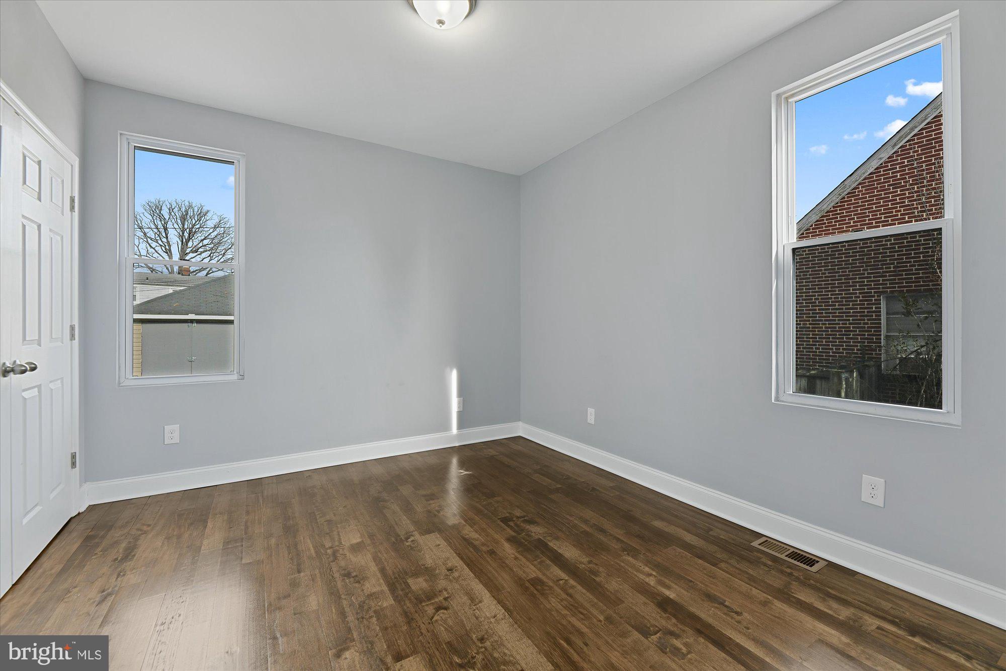 651 Orpington Road Baltimore, MD 21229 - Photo 13 of 25