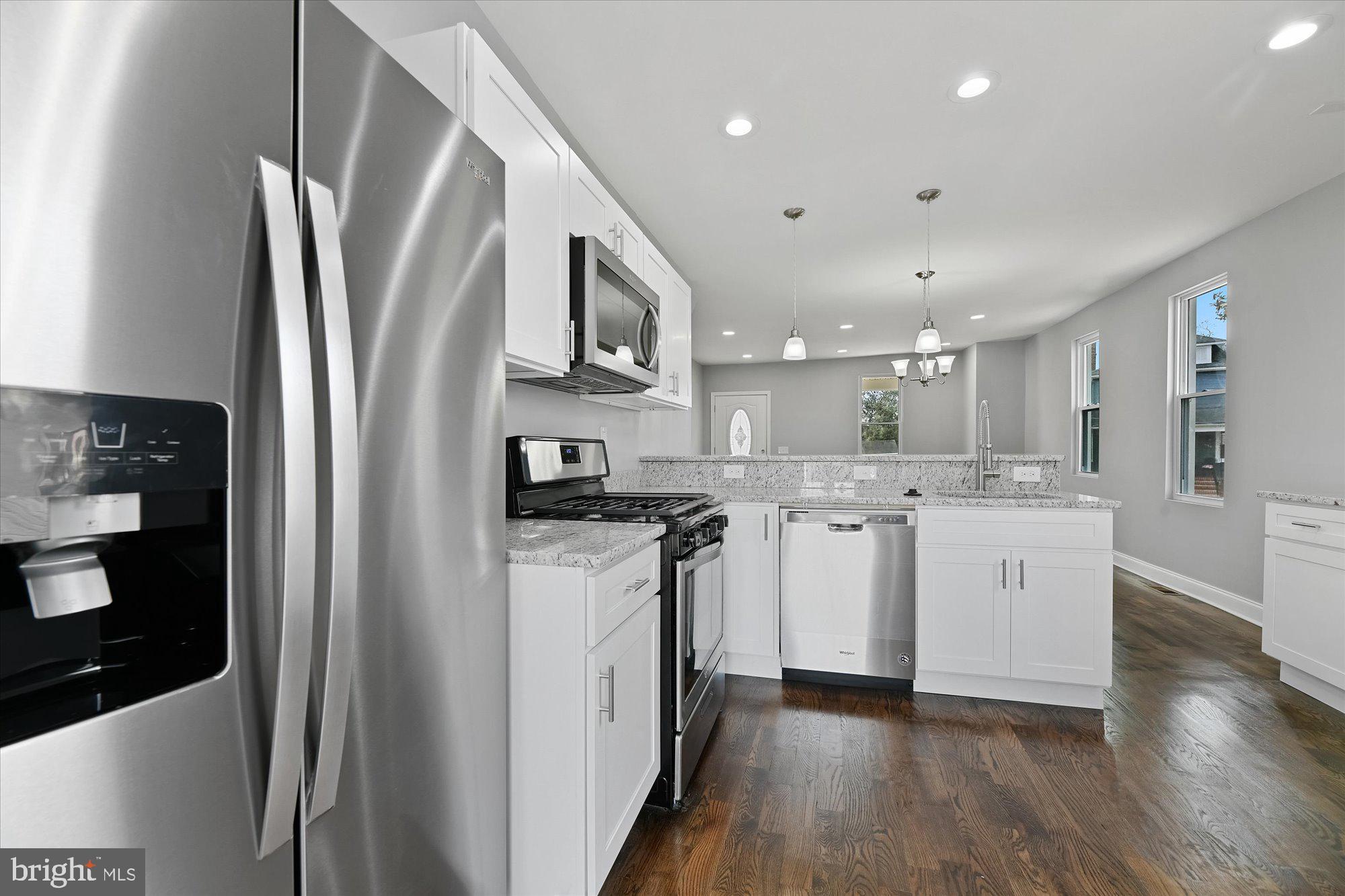 651 Orpington Road Baltimore, MD 21229 - Photo 10 of 25
