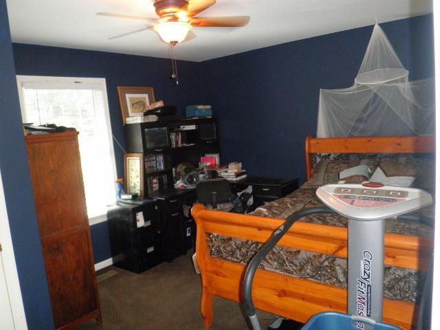131 Mortons Lake Road Manchester, TN 37355 - Photo 10 of 18 There is room in this bedroom for desk, large bed, and exercise equip.