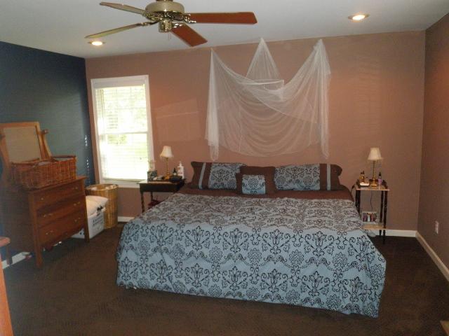 131 Mortons Lake Road Manchester, TN 37355 - Photo 8 of 18 Large Master bedroom with full bath