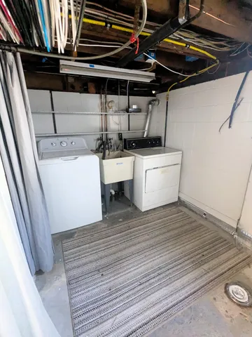 $199,900 | 31948 Dover Avenue, Garden City, MI 48135