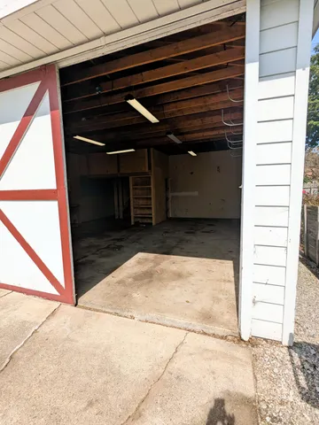 $199,900 | 31948 Dover Avenue, Garden City, MI 48135