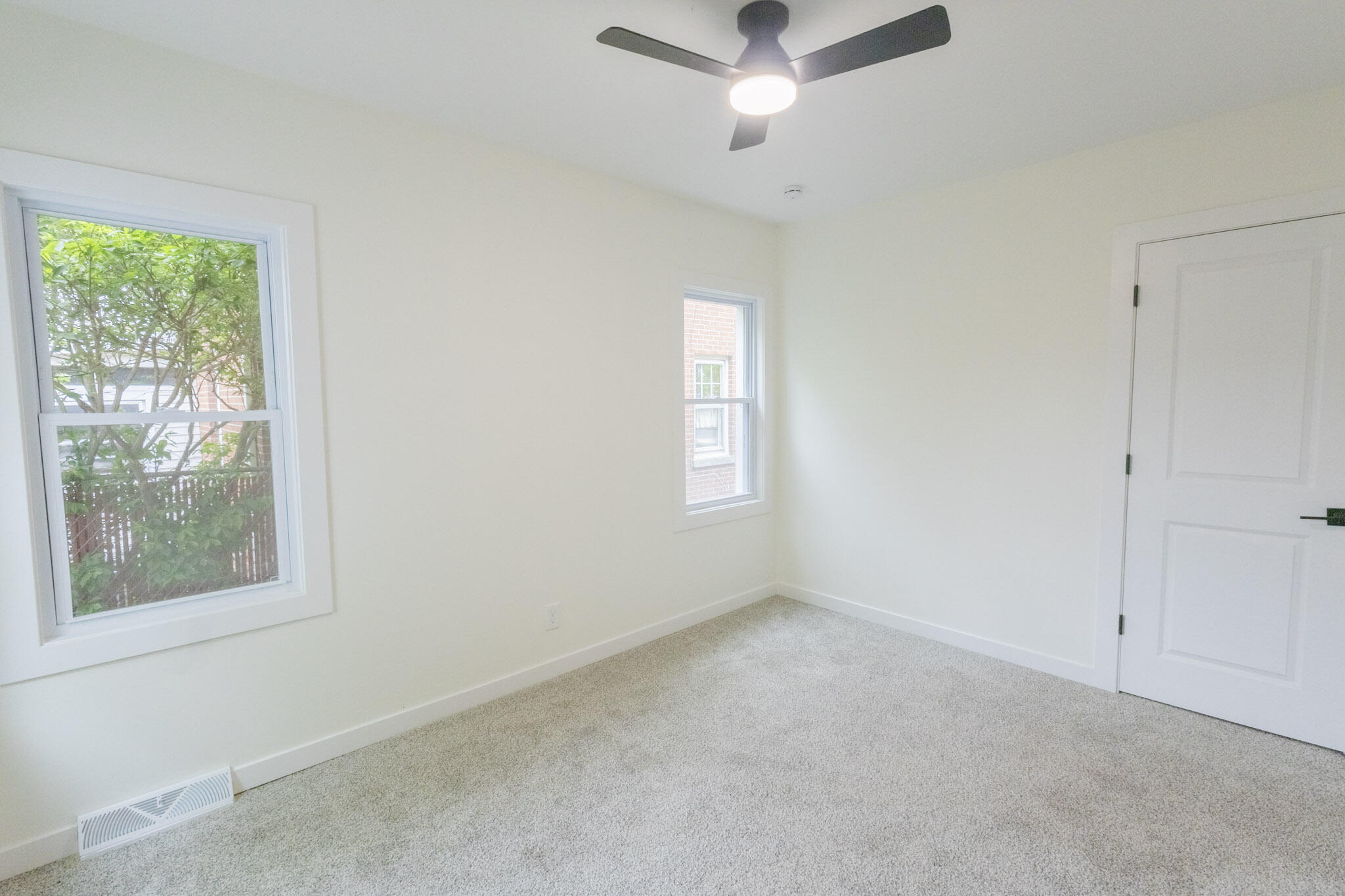6929 Monroe Avenue Hammond, IN 46324 - Photo 8 of 21 2048x1365