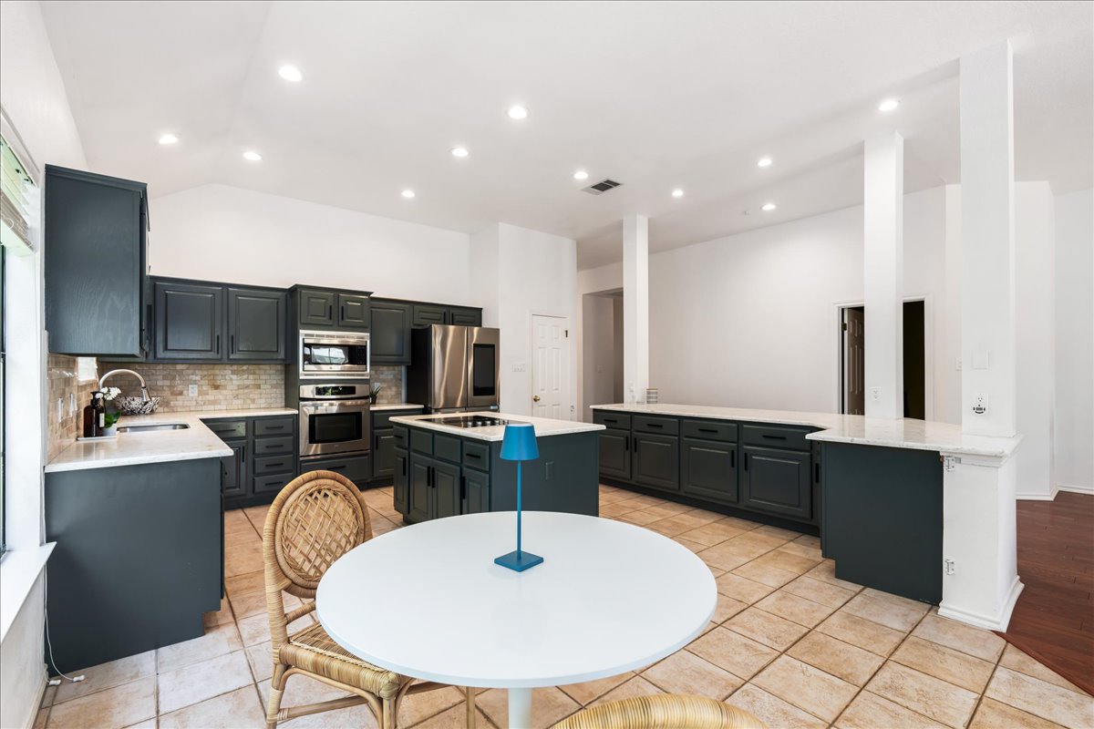 3745 Whitt Loop Austin, TX 78749 - Photo 12 of 40
