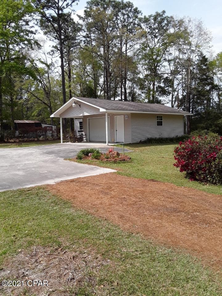 560 Dena Rob Road Bonifay, FL 32425 - Photo 11 of 37 Gallery Image 11