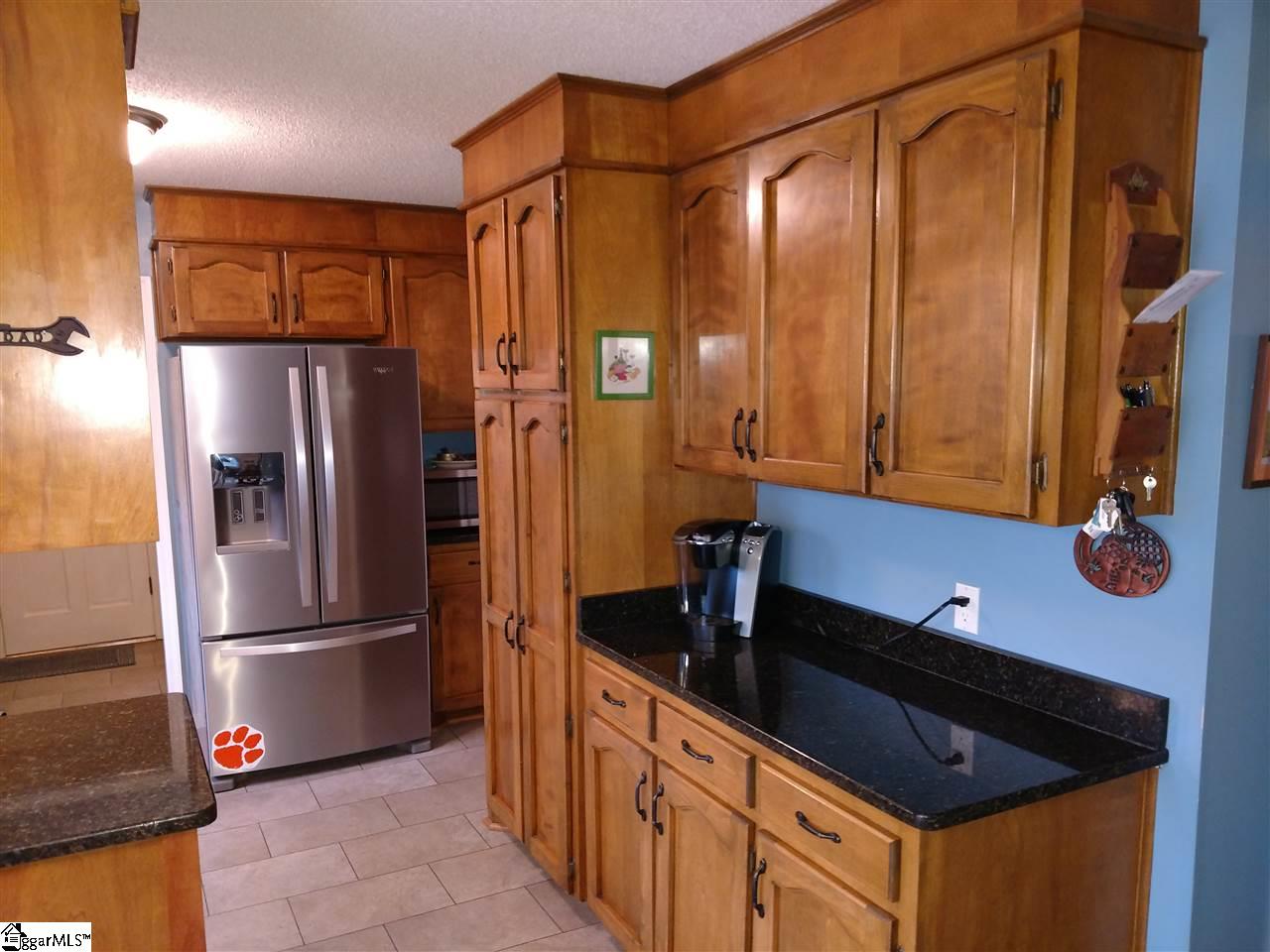103 Castleford Road Moore, SC 29369 - Photo 5 of 19 Gallery Image 5