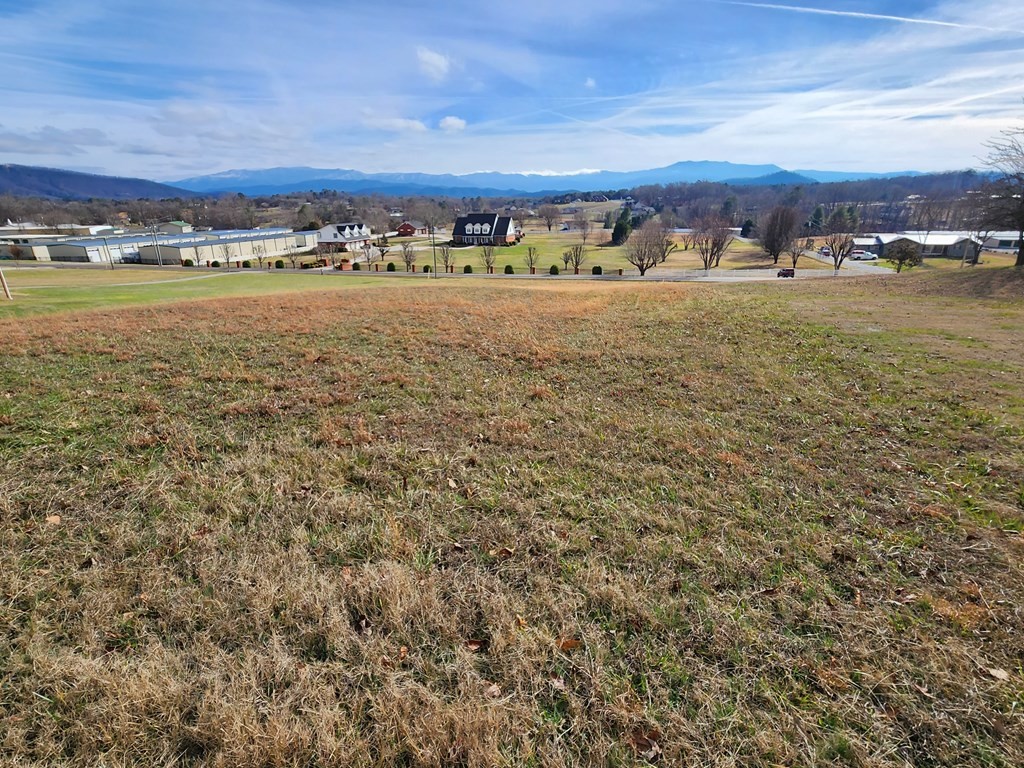 33 New Center Road Sevierville, TN 37876 - Photo 20 of 27 a view of an ocean