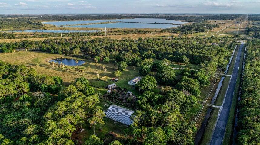 11470 Carlton Road Port St. Lucie, FL 34987 - Photo 5 of 12 20240314204630050150000000-o