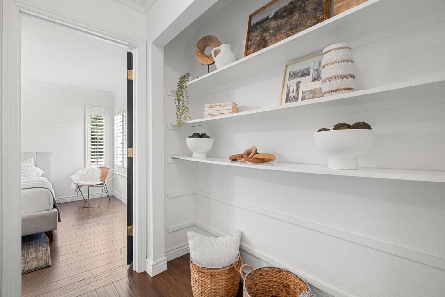 1147 Longshore Drive San Jose, CA 95128 - Photo 20 of 28 a living room with furniture and wooden floor