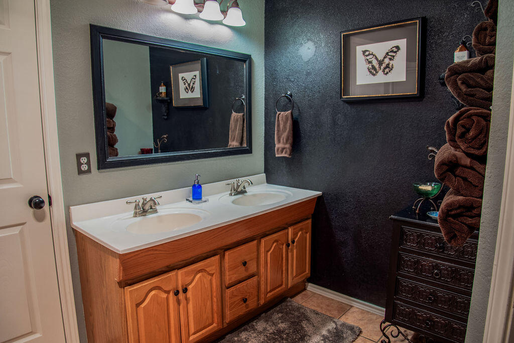 2604 Madison Street Lubbock, TX 79415 - Photo 22 of 39 R4U_0644-HDR