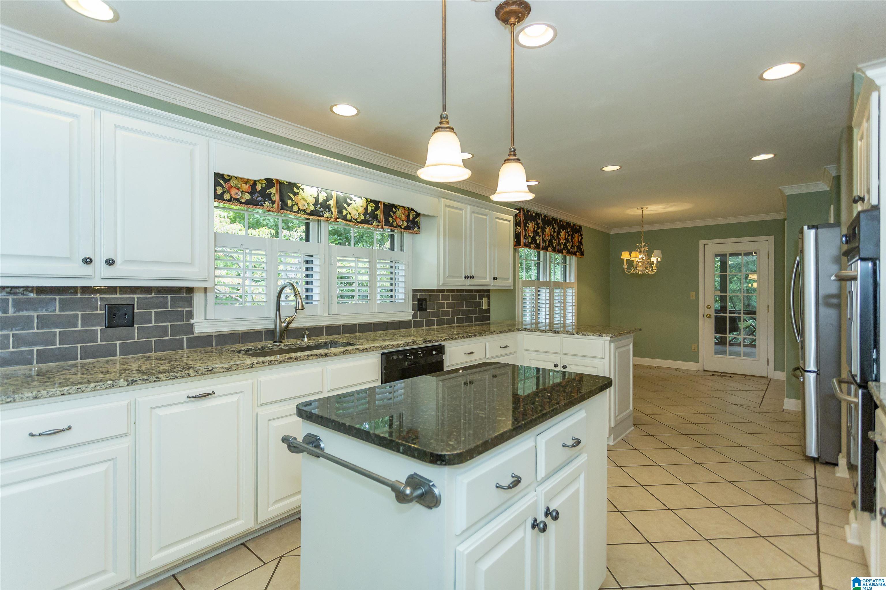 2216 Hunters Cove Birmingham, AL 35216 - Photo 13 of 66