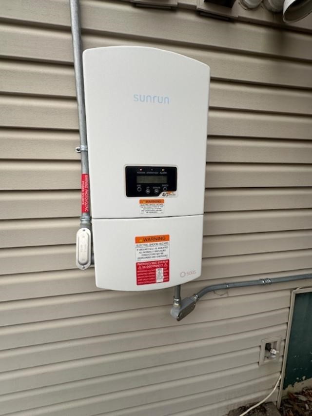 234 Windsor Drive Bolingbrook, IL 60440 - Photo 22 of 22 a utility room with washer and dryer