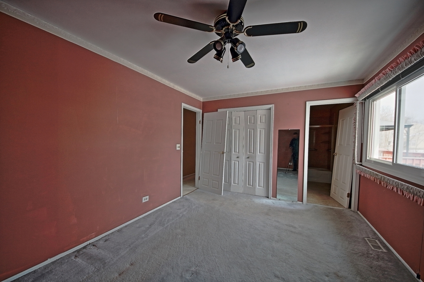 234 Windsor Drive Bolingbrook, IL 60440 - Photo 10 of 22 a view of an empty room with a window