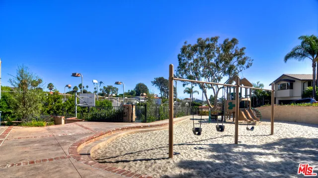 $3,625,000 | 11 South Callecita, Laguna Beach, CA 92651