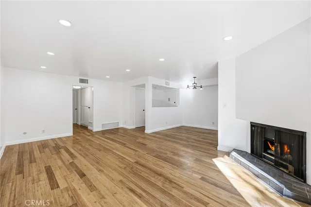 $499,000 | 15030 Victory Boulevard, Unit 103, Van Nuys, CA 91411