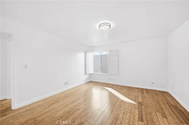 $499,000 | 15030 Victory Boulevard, Unit 103, Van Nuys, CA 91411