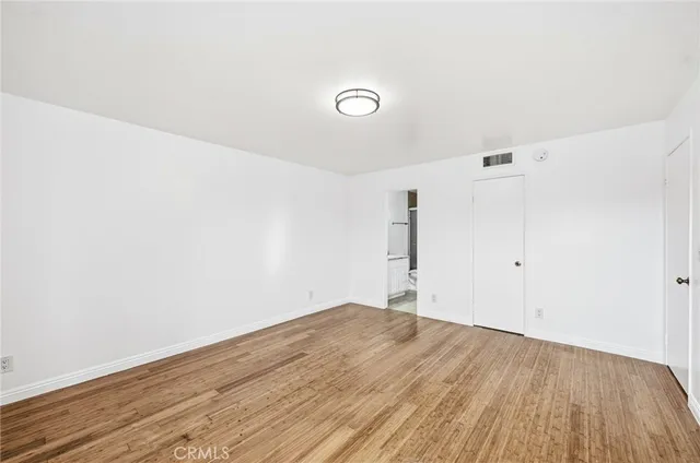 $499,000 | 15030 Victory Boulevard, Unit 103, Van Nuys, CA 91411