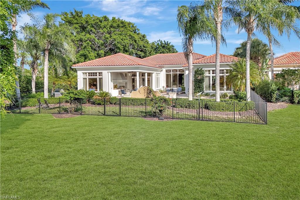 2249 Miramonte Court Naples, FL 34105 - Photo 14 of 43