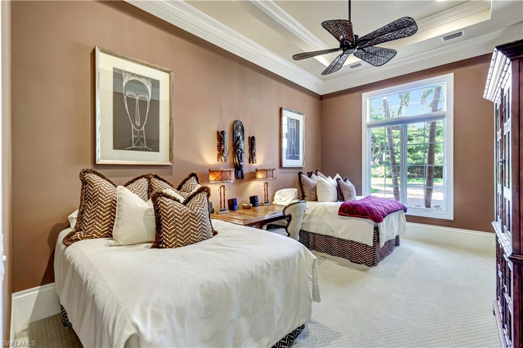 2249 Miramonte Court Naples, FL 34105 - Photo 22 of 43