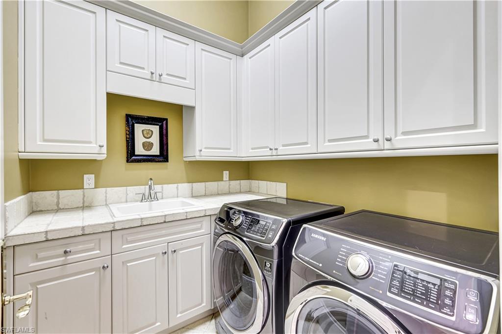 2249 Miramonte Court Naples, FL 34105 - Photo 27 of 43