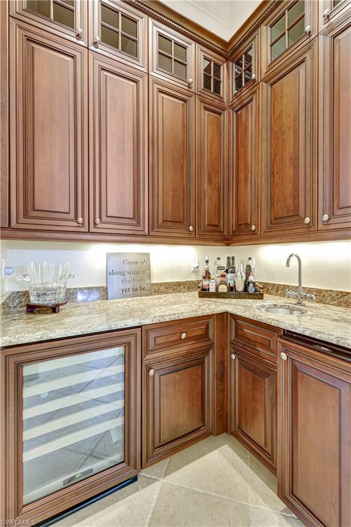 2249 Miramonte Court Naples, FL 34105 - Photo 8 of 43