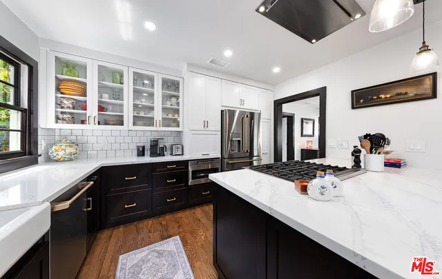 $2,179,000 | 10824 Lindblade Street, Culver City, CA 90230