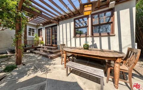 $2,179,000 | 10824 Lindblade Street, Culver City, CA 90230