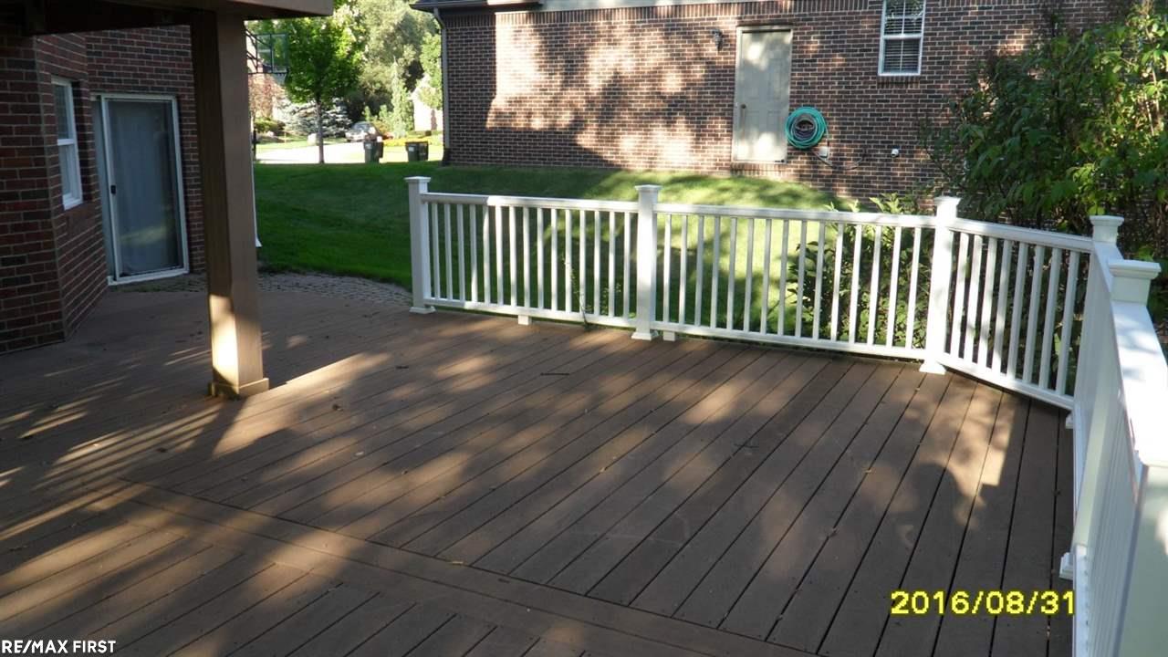2531 Empire Court Rochester, MI 48309 - Photo 6 of 39 31306214-5.JPG