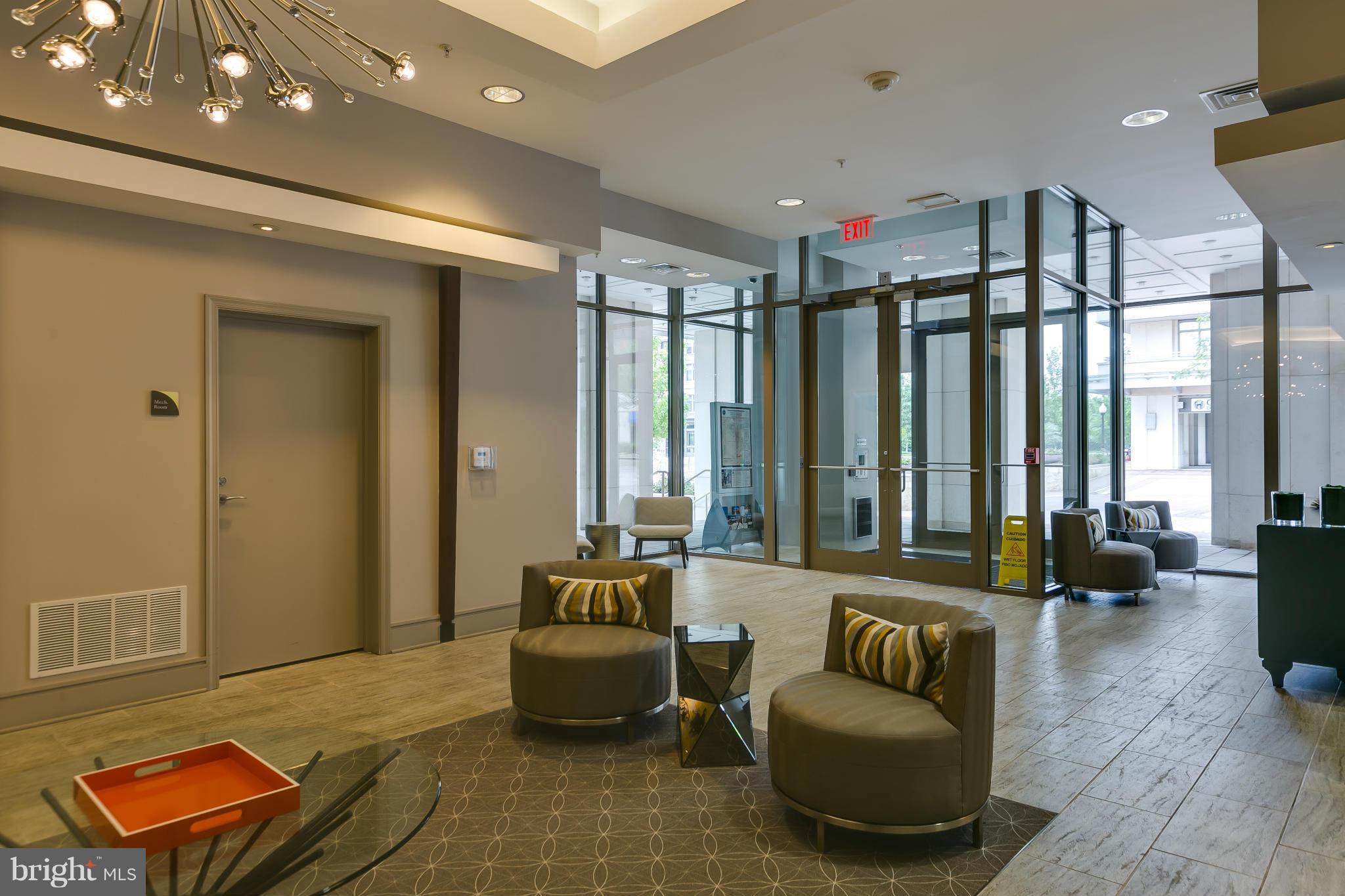 3600 South Glebe Road, Unit 912W Arlington, VA 22202 - Photo 4 of 29 Community