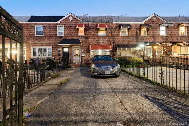 $675,000 | 727 Euclid Avenue | City Line