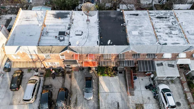 $675,000 | 727 Euclid Avenue | City Line