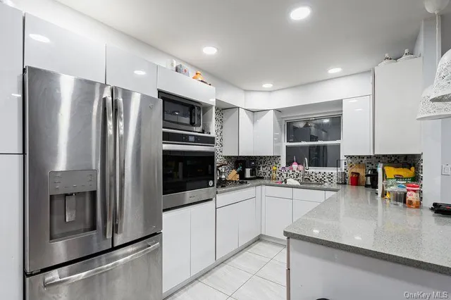 $675,000 | 727 Euclid Avenue | City Line