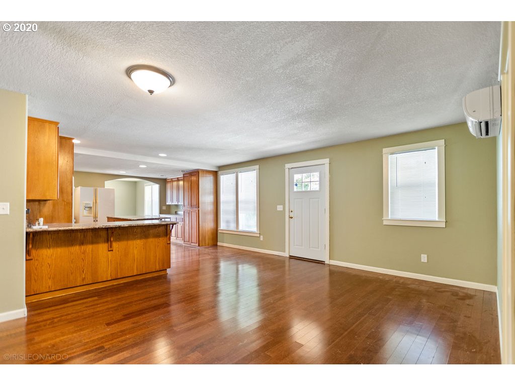 4912 Nicholson Road Vancouver, WA 98661 - Photo 4 of 29
