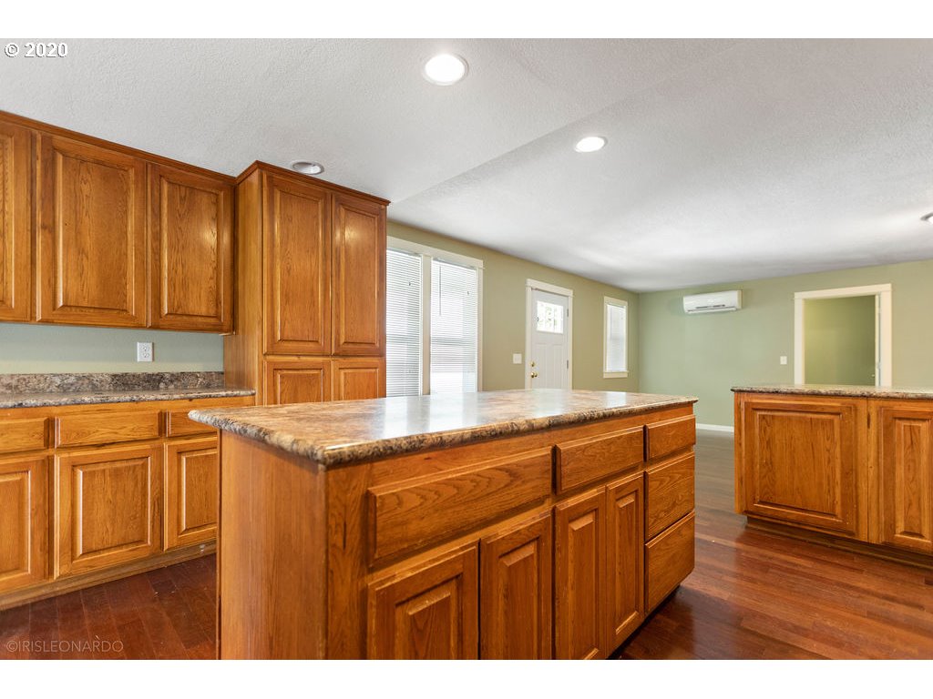 4912 Nicholson Road Vancouver, WA 98661 - Photo 7 of 29