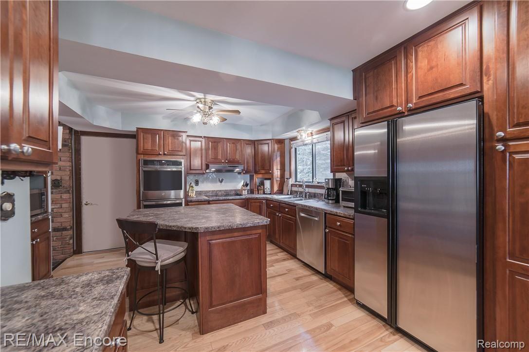 4142 Rohr Road Lake Orion, MI 48359 - Photo 12 of 55 4142 Rohr-12.jpg