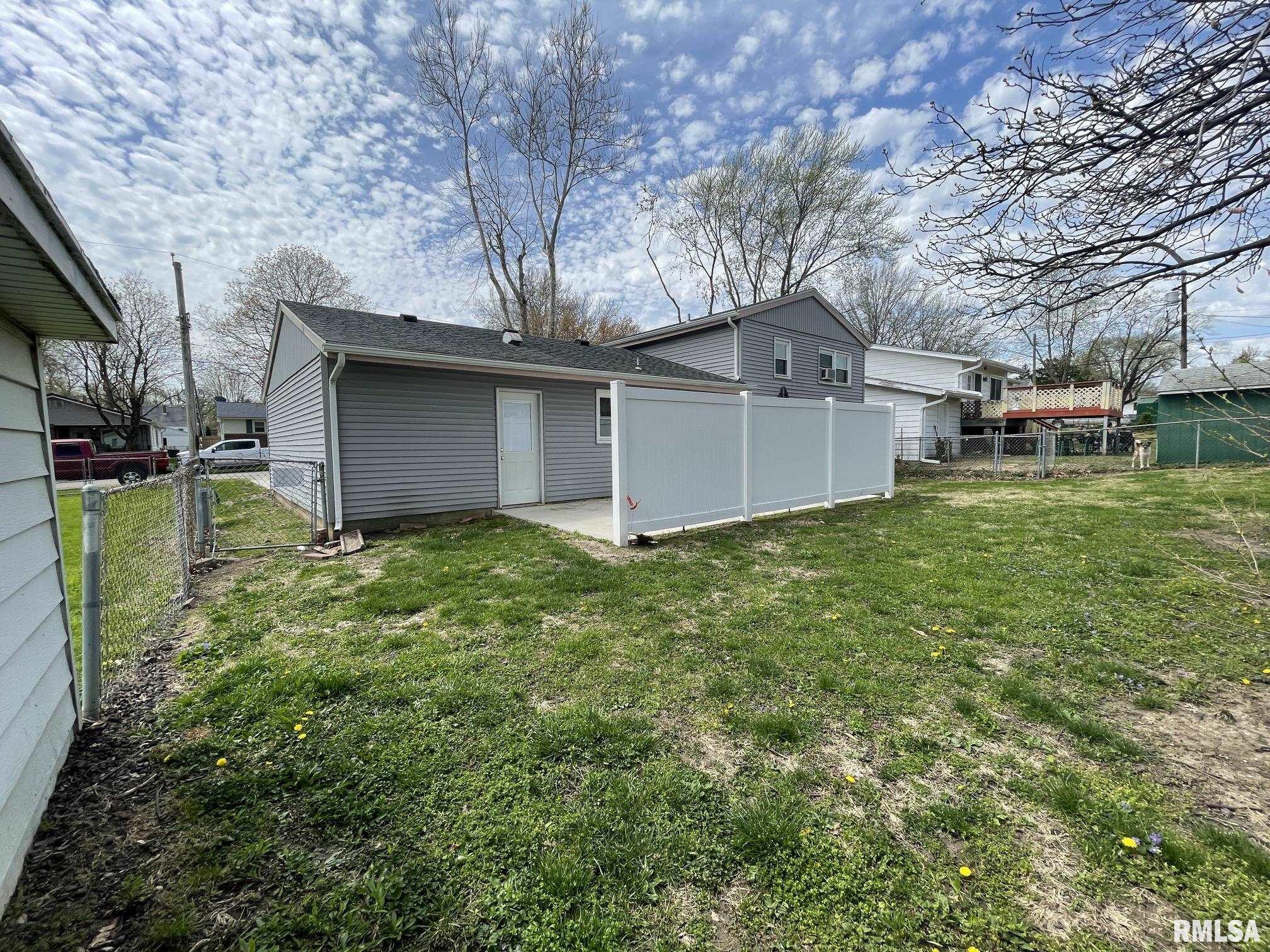 817 East Thoma Street Springfield, IL 62702 - Photo 7 of 13 Gallery Image 7