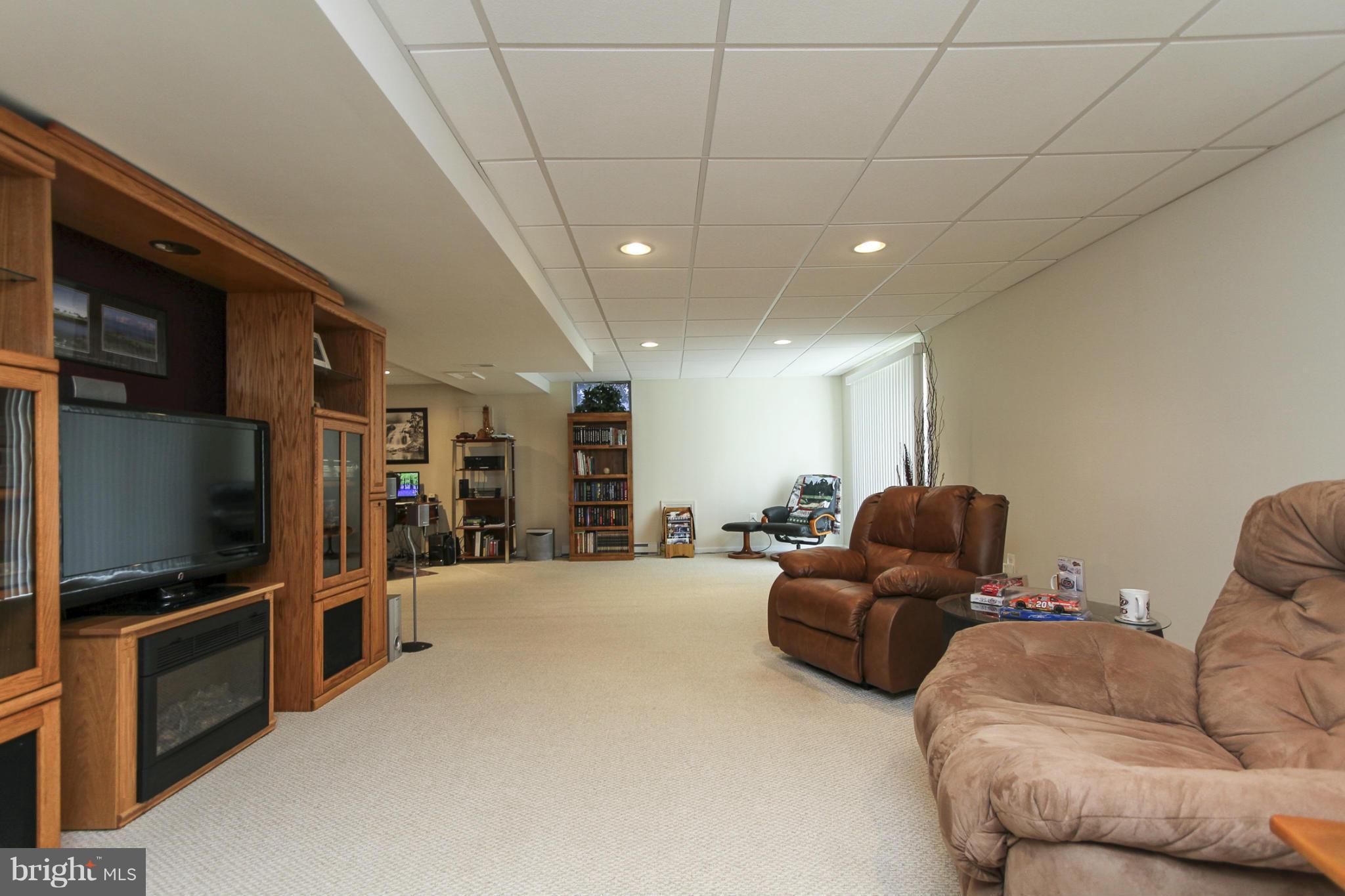 1004 Gullo Road New Windsor, MD 21776 - Photo 16 of 30 Interior (General)