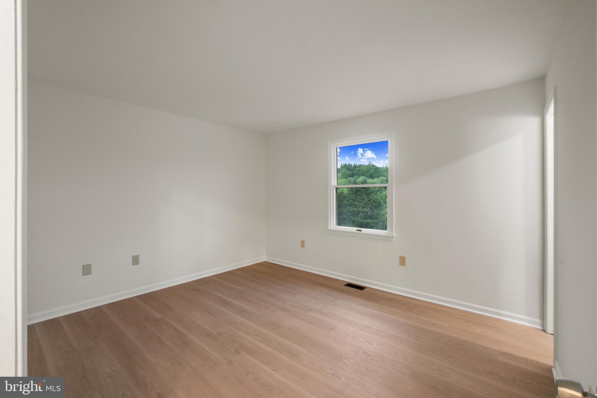 2217 Ridgemont Drive Finksburg, MD 21048 - Photo 17 of 39 Primary Bedroom