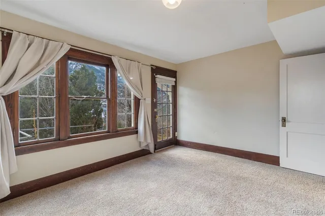 $2,500 | 48 Lincoln Avenue, Manitou Springs, CO 80829