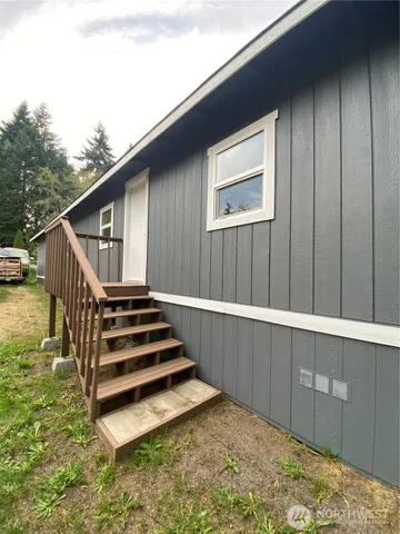 $89,999 | 175 Northeast Camelot Drive, Unit 175, Bremerton, WA 98311